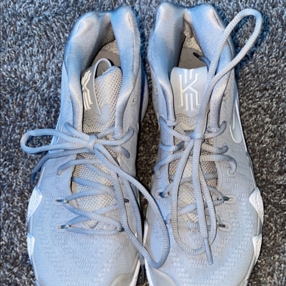 grey kyrie 4’s
